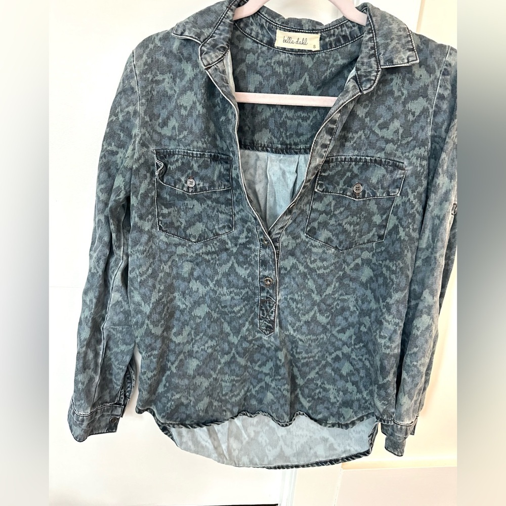 Bella Dahl Button down shirt size S